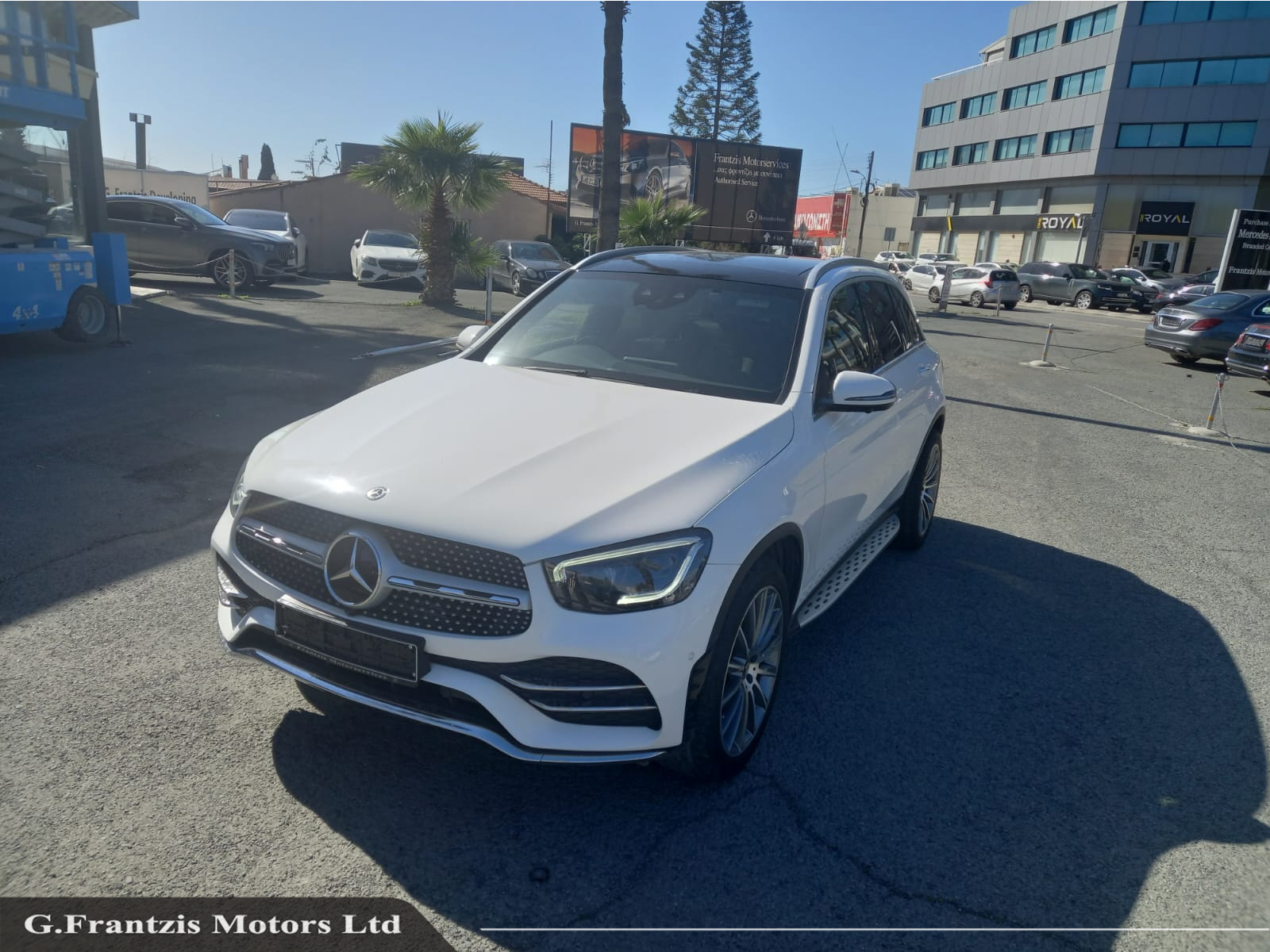 GLC220d AMG Line Premium Plus SUV