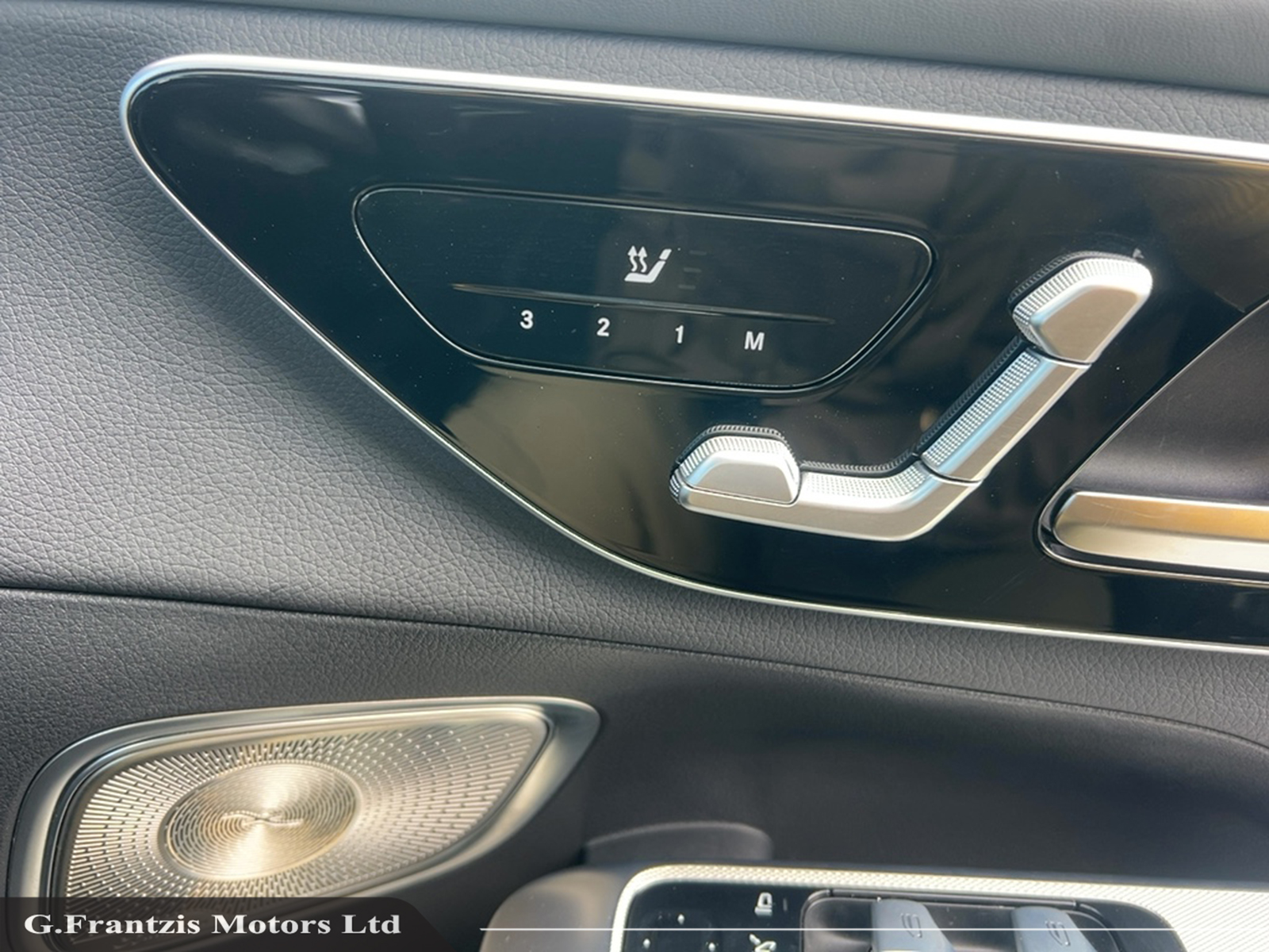 GLC350e AMG Line Exclusive Package SUV