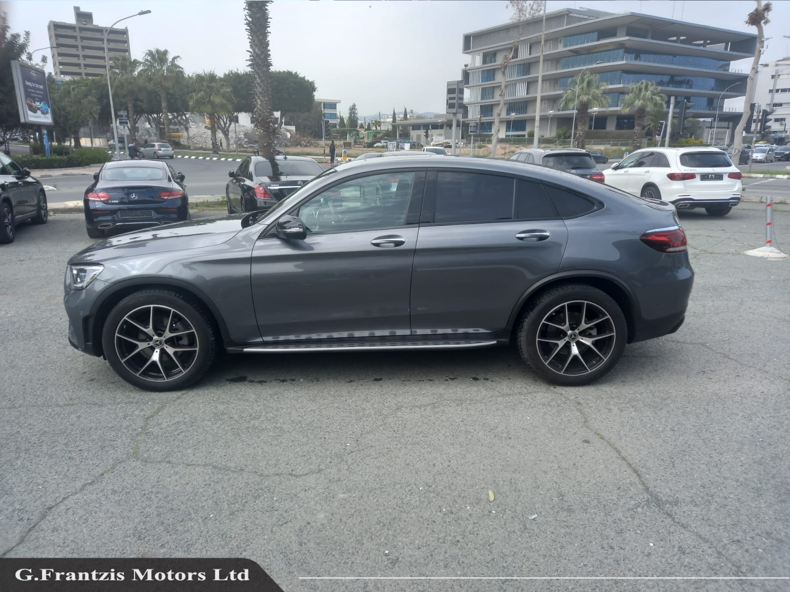 GL300  AMG Line Night Edition Premium Plus Exclusive Coupe