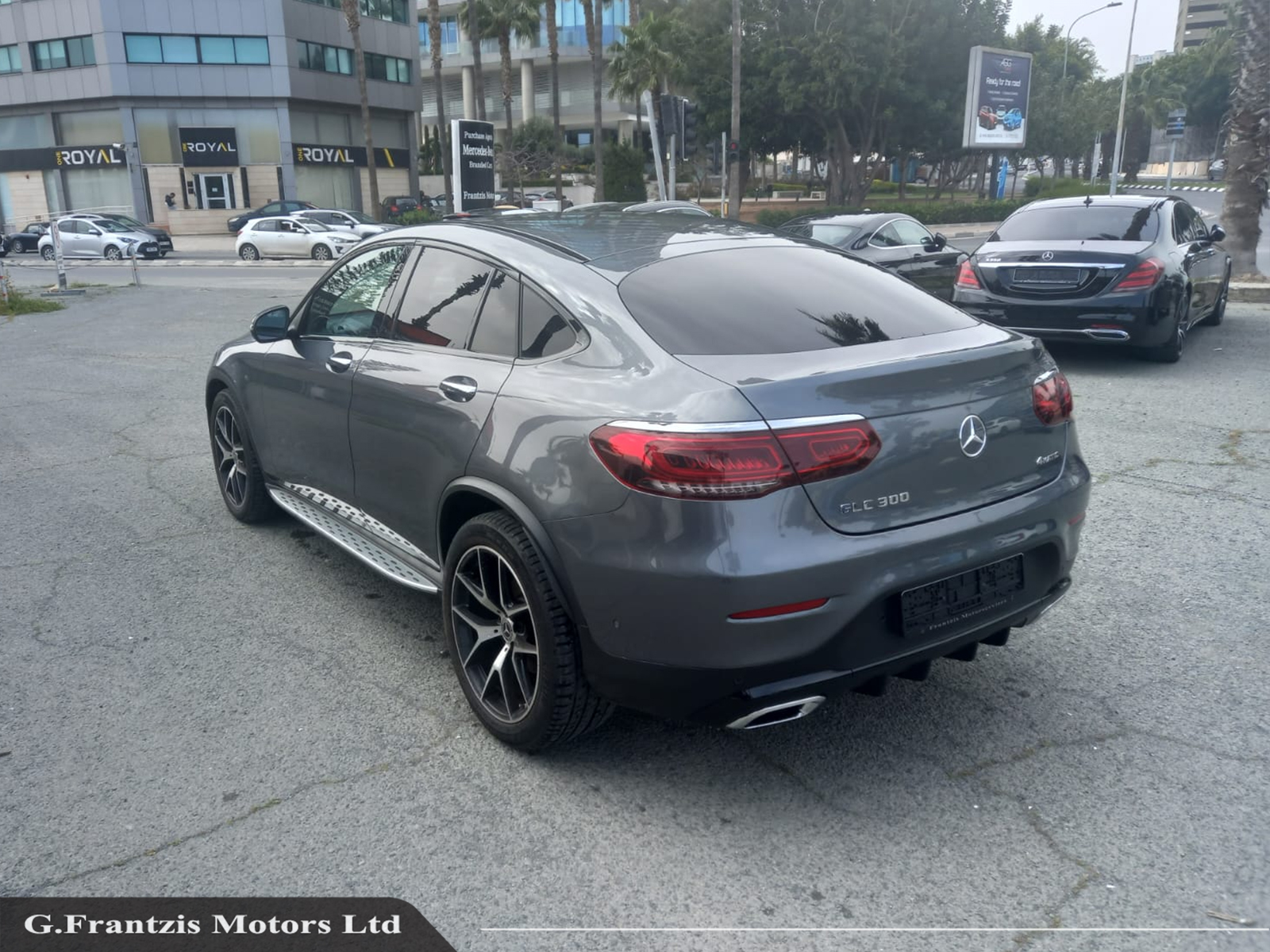 GL300  AMG Line Night Edition Premium Plus Exclusive Coupe