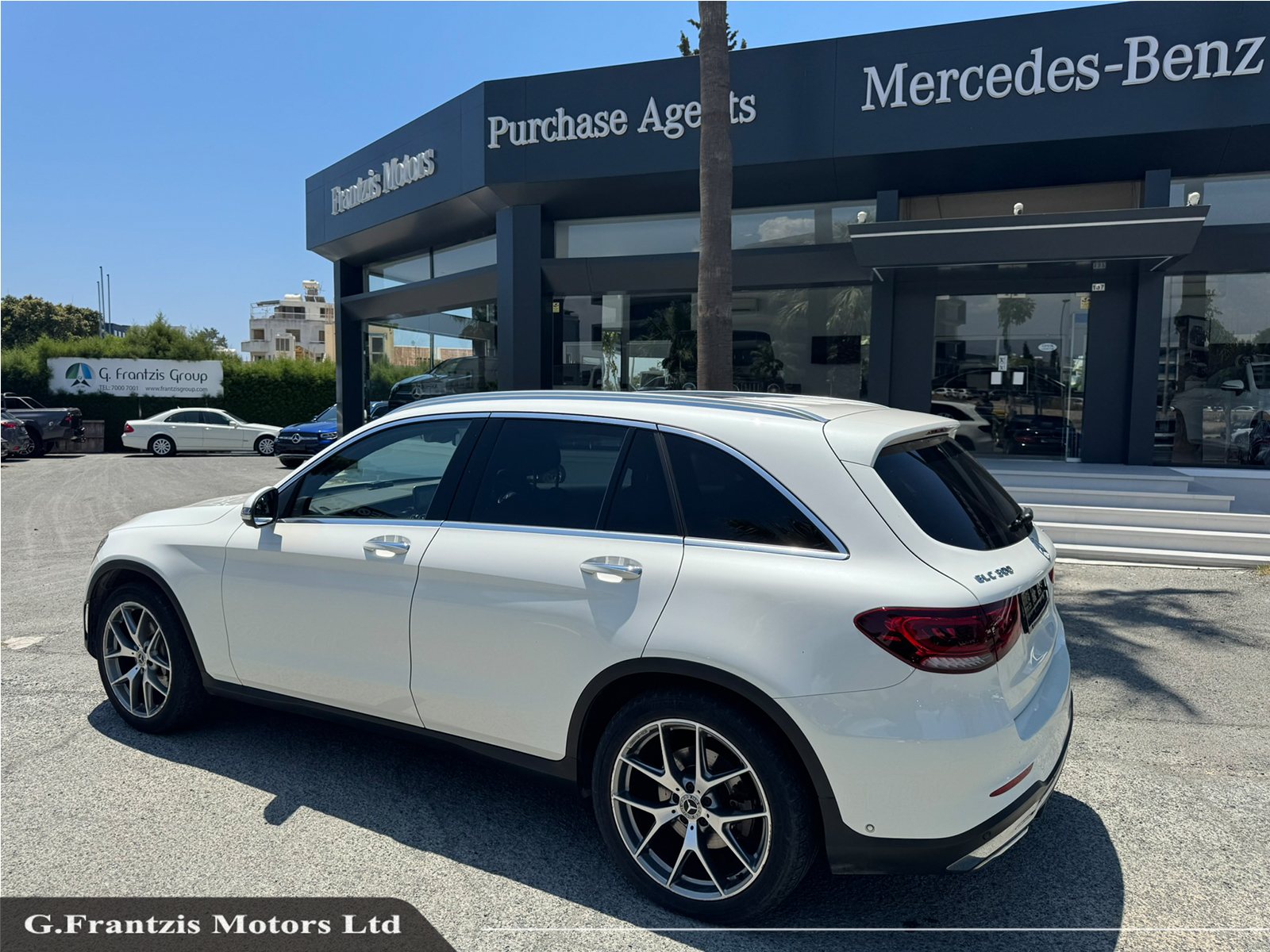 GLC300 AMG Line Premium Exclusive