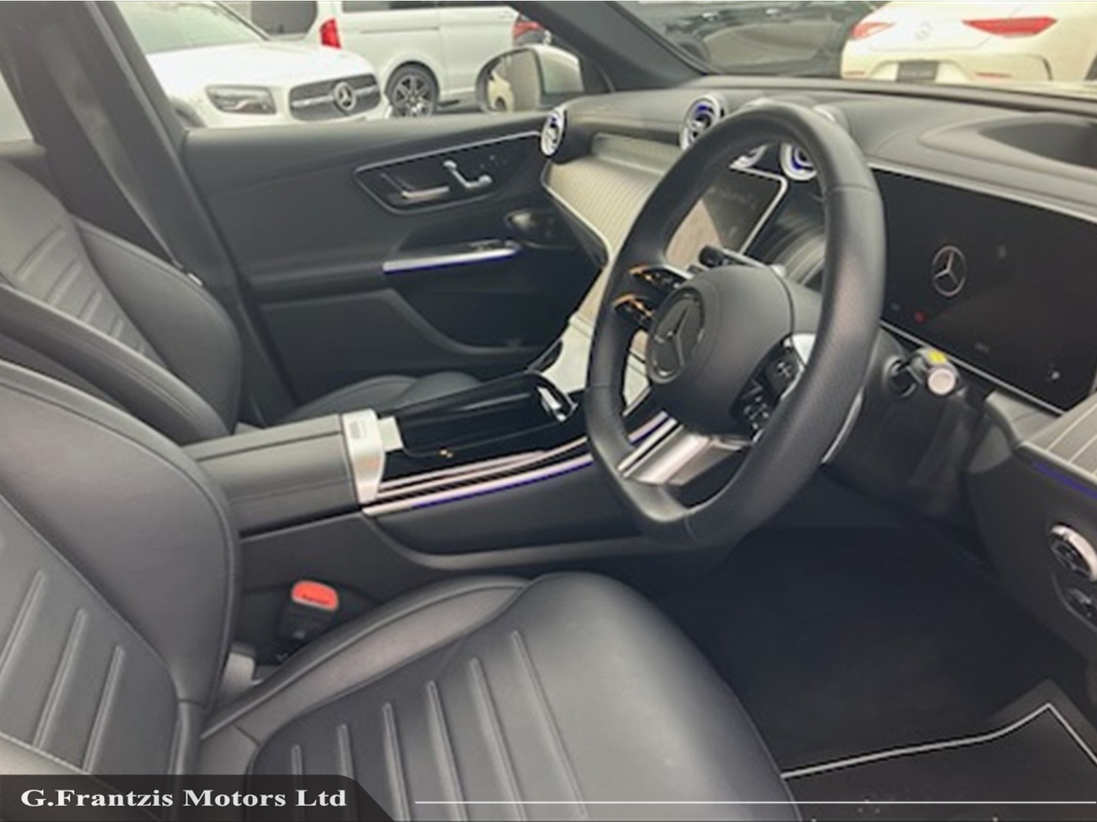 GLC350e AMG Line Premium Plus Exclusive Package