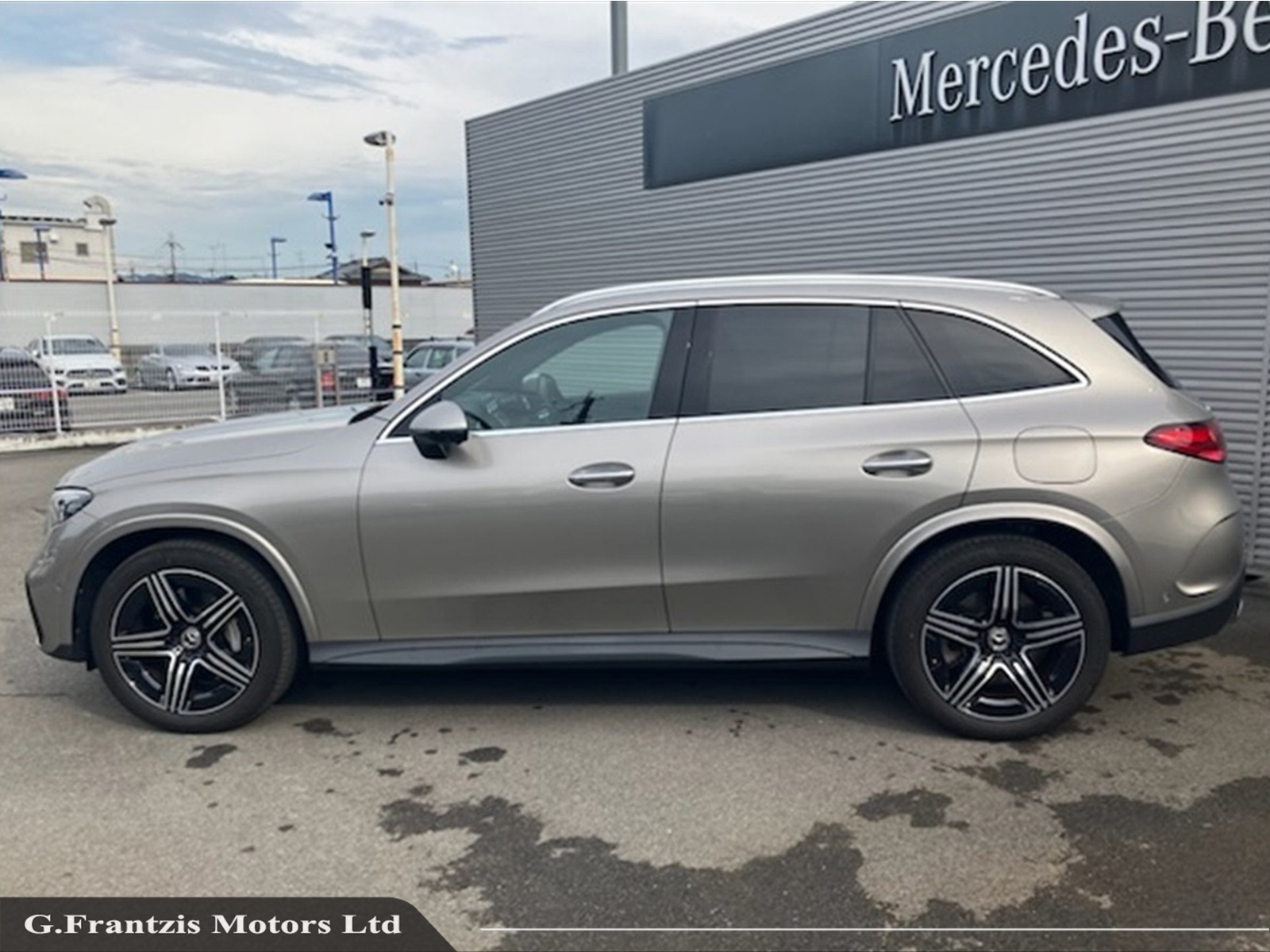 GLC350e AMG Line Premium Plus Exclusive Package