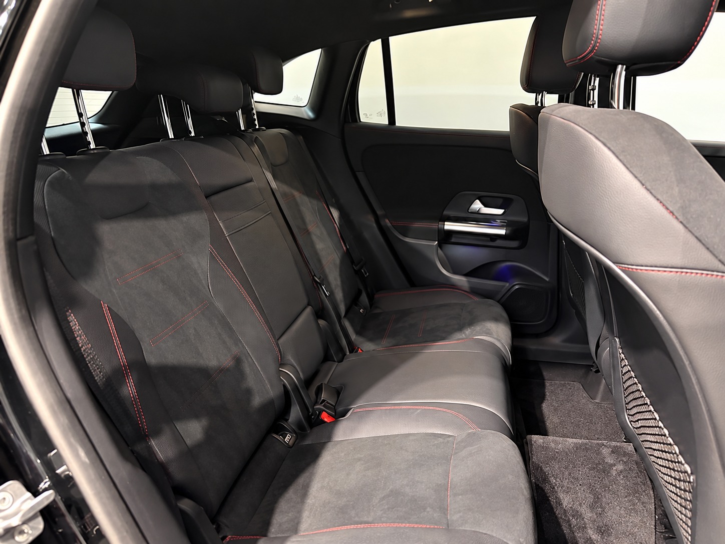 GLA200d AMG Line Premium Plus Exclusive Package