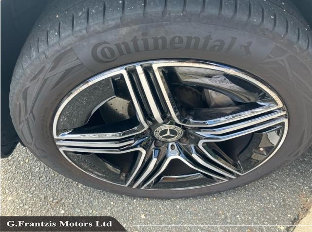 GLC350e AMG Line Premium Plus Exclusive Package