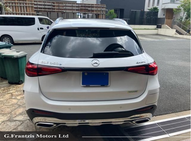 GLC350e AMG Line Premium Plus Exclusive Package