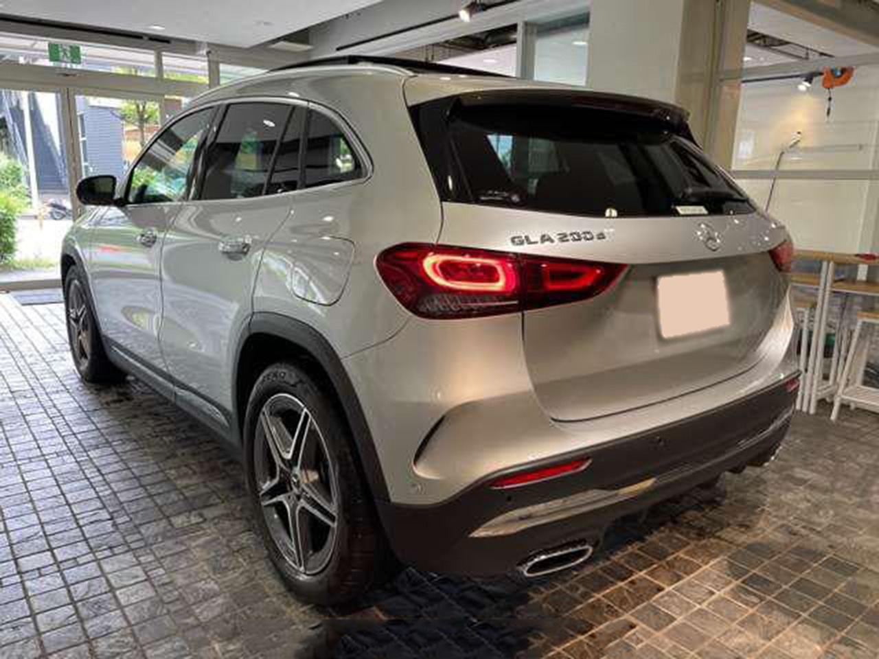 GLA200d AMG Line Premium Plus Exclusive Package
