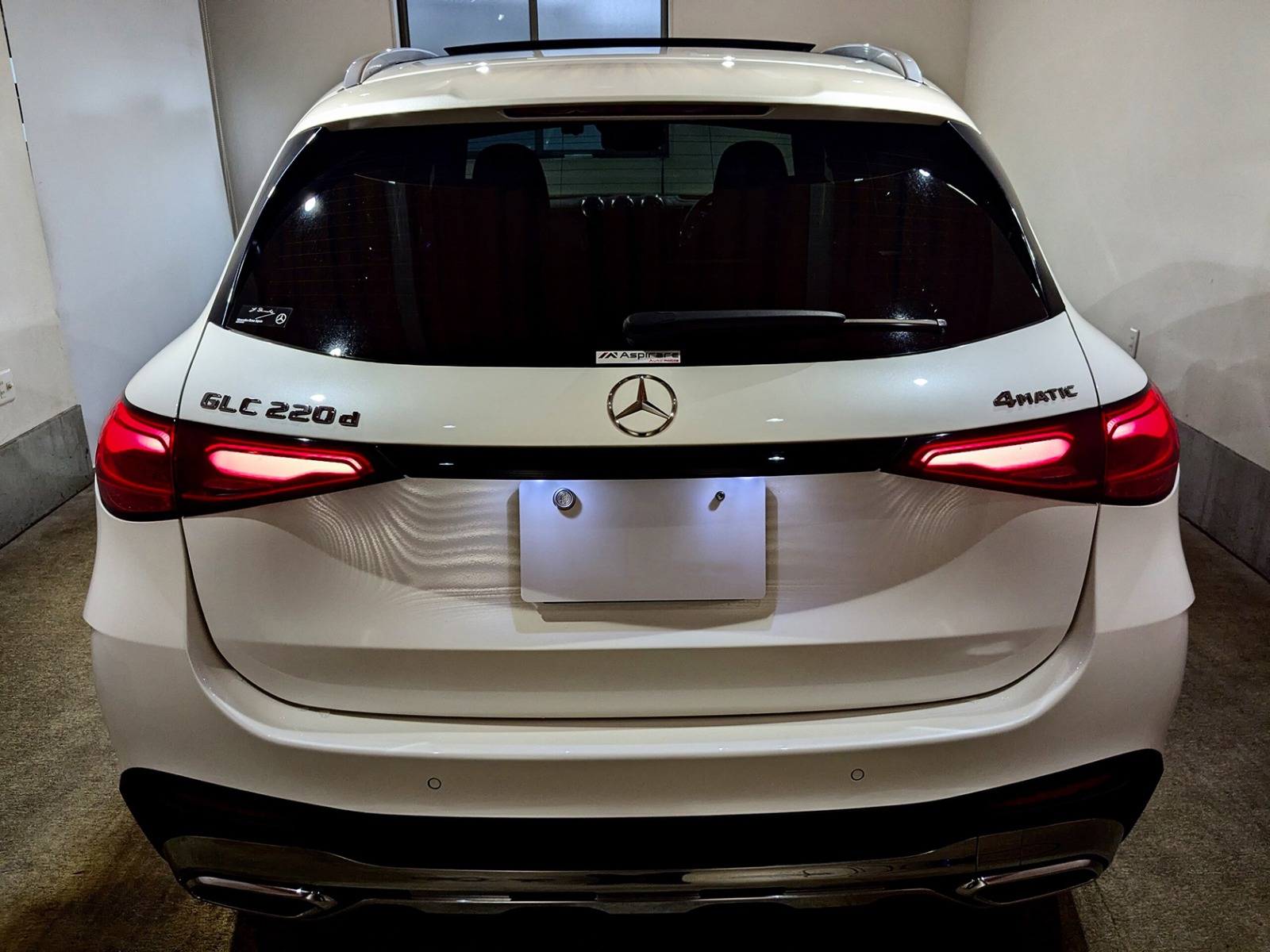 GLC220d AMG Line Premium Plus Exclusive Package SUV