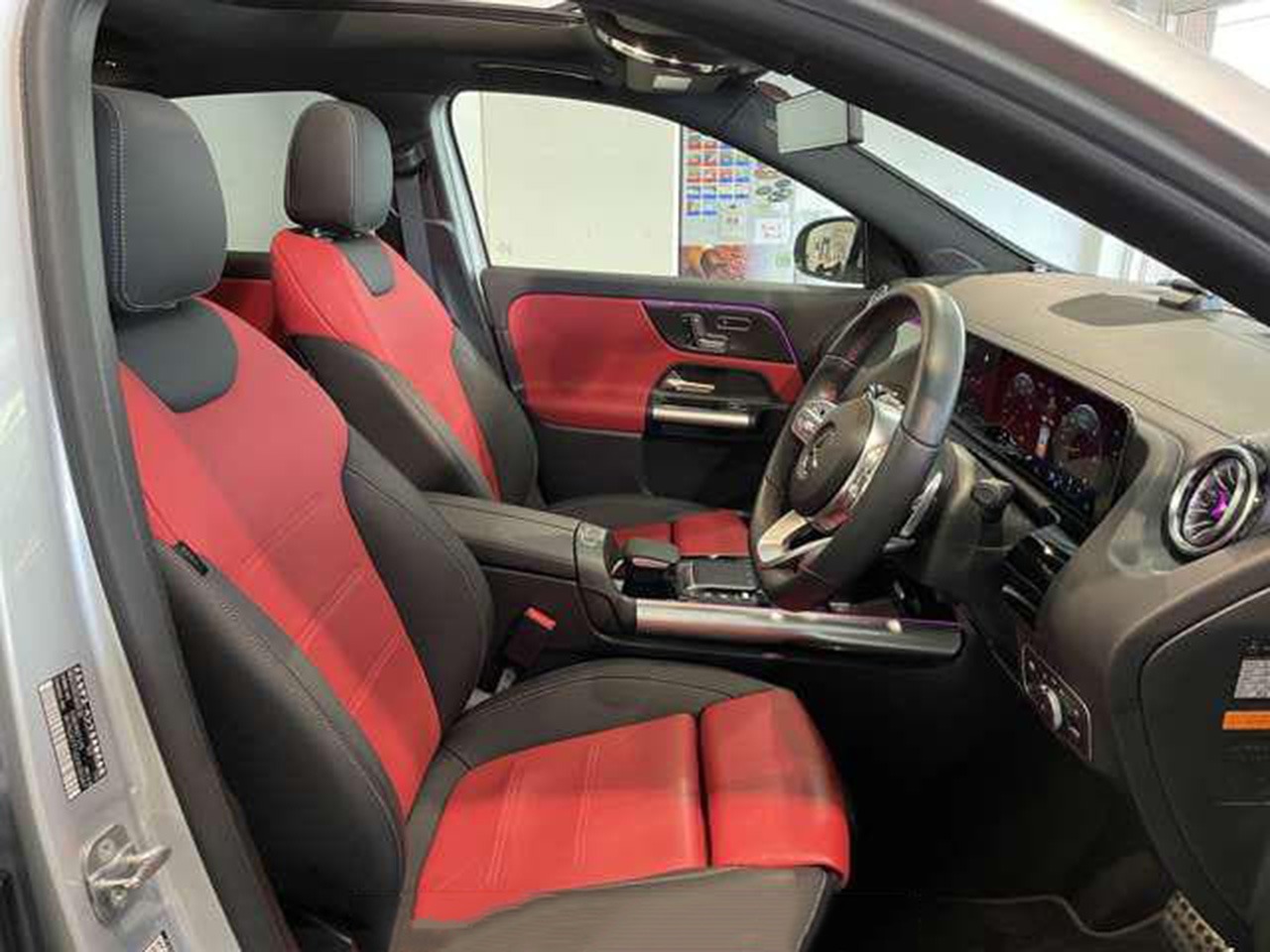 GLA200d AMG Line Premium Plus Exclusive Package