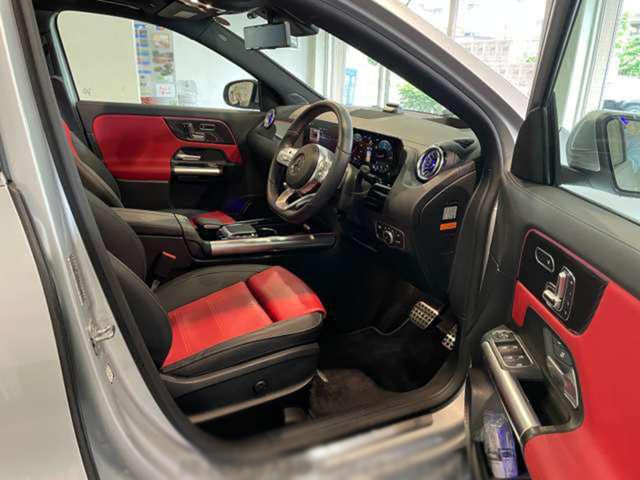 GLA200d AMG Line Premium Plus Exclusive Package