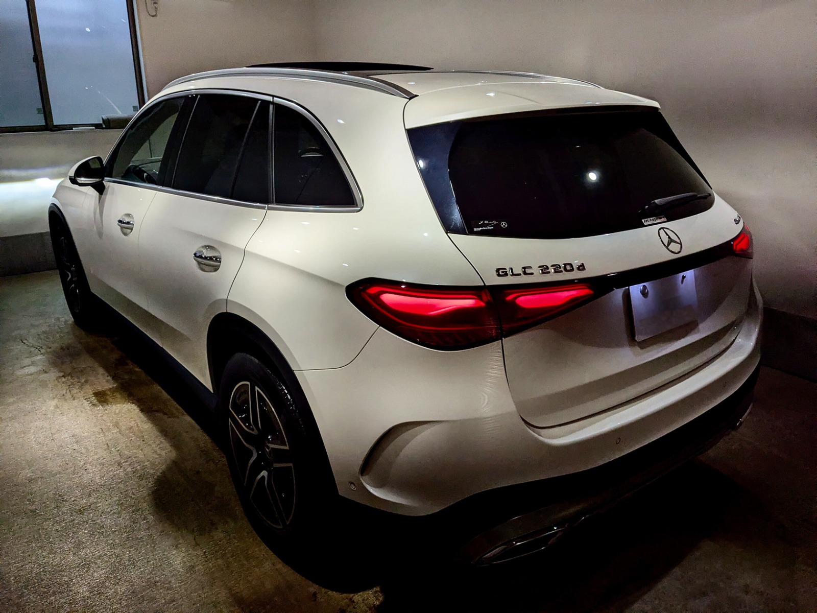 GLC220d AMG Line Premium Plus Exclusive Package SUV