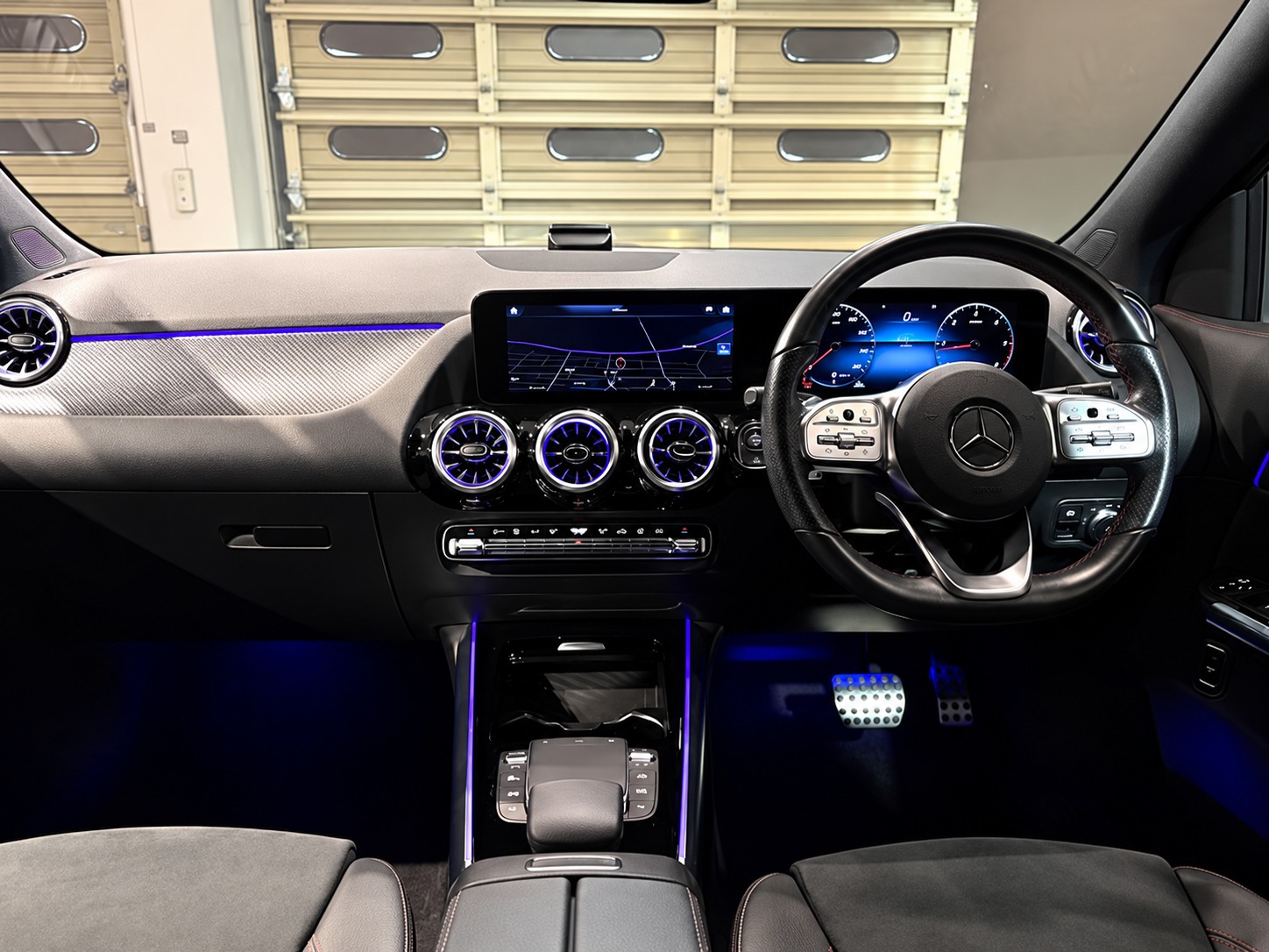 GLA200d AMG Line Premium Plus Exclusive Package