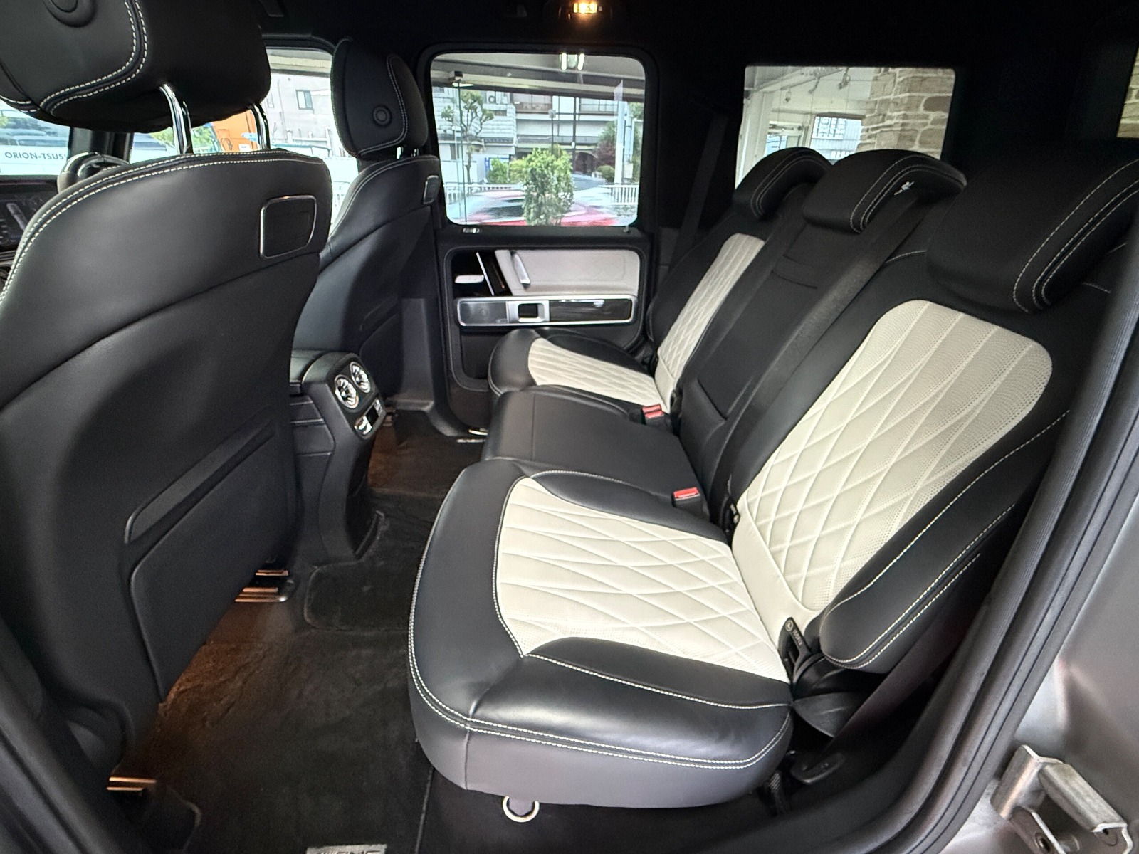 AMG G63 AMG Line Premium Plus Exclusive Package