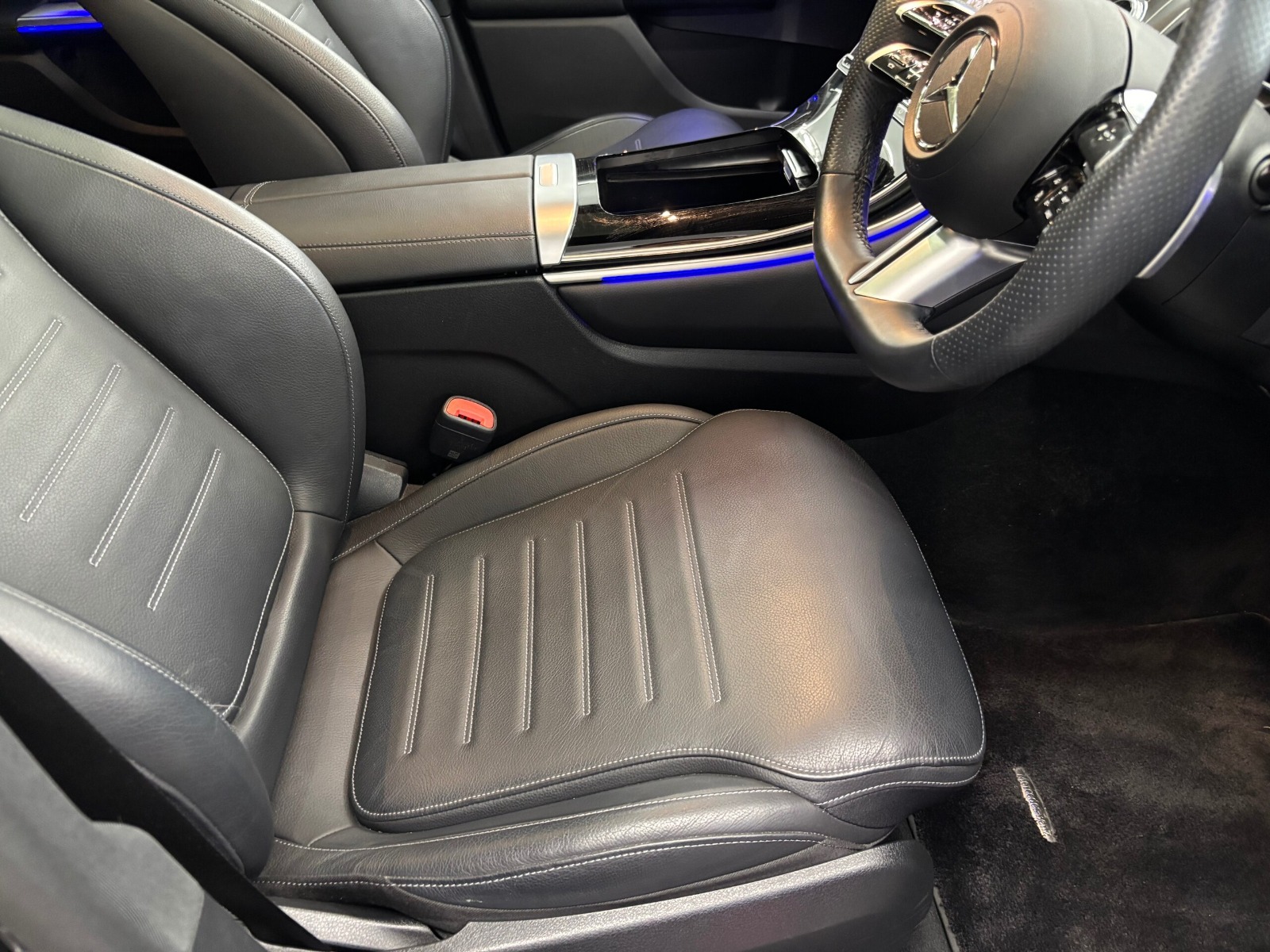 GLC220d AMG Line Premium Plus Exclusive Package