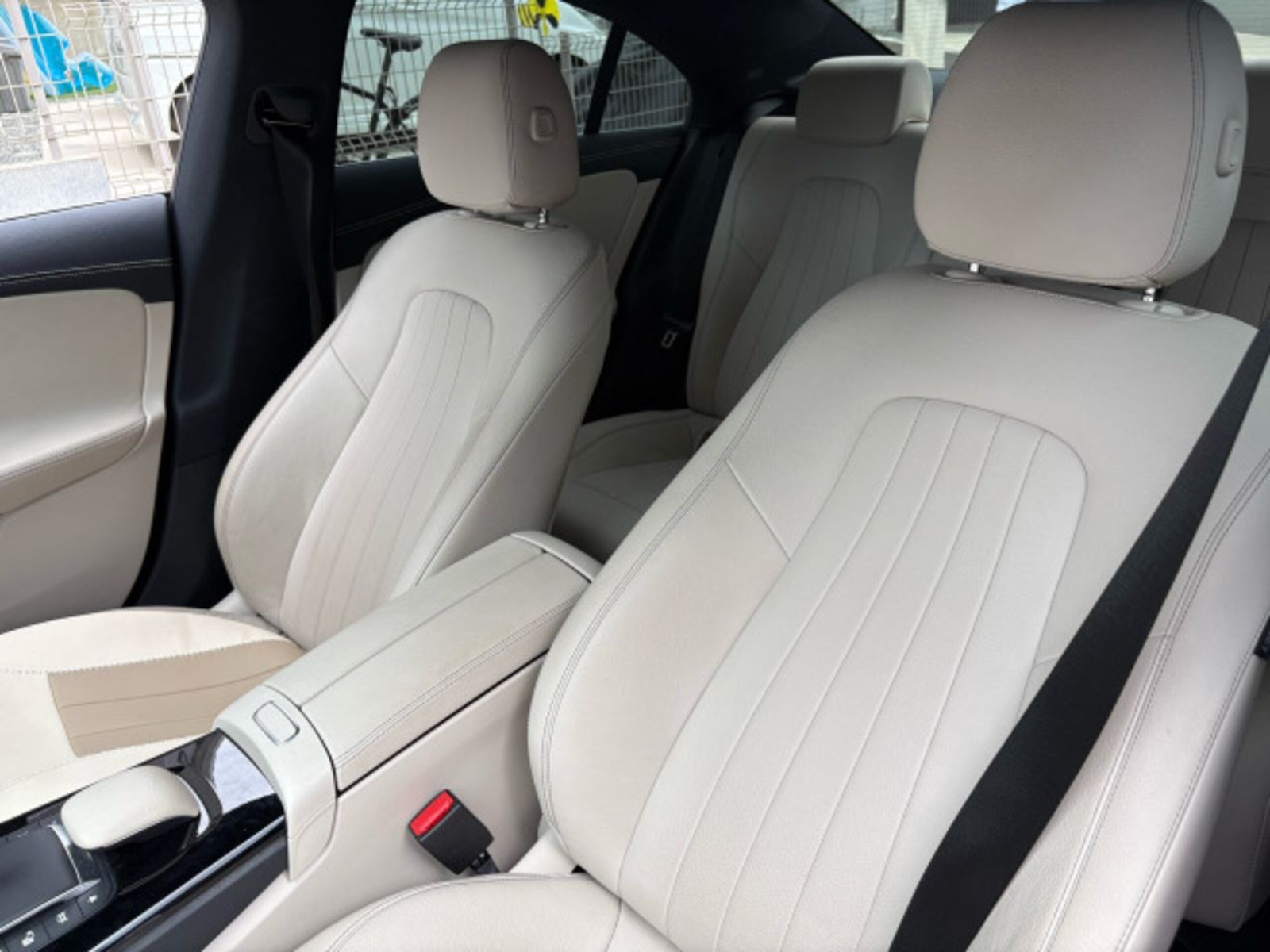 CLA250 AMG Line Exclusive Package